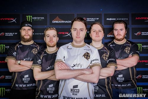 Rex Regum Qeon 向 Estrella 告别