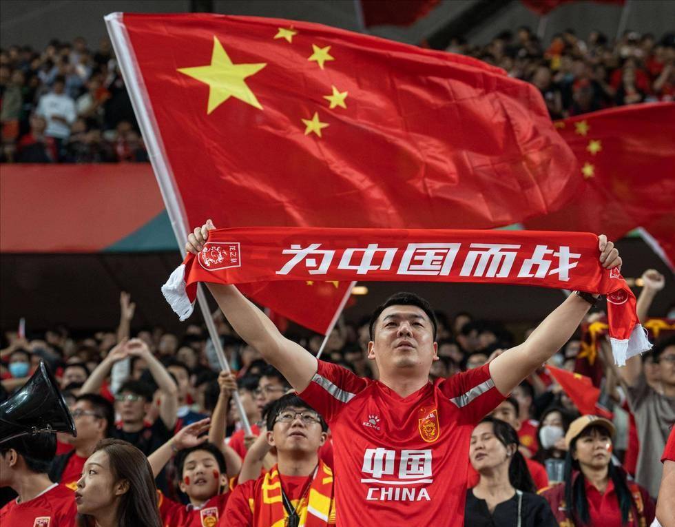 快船完胜！哈登32+10创纪录，三球25+9新秀爆发，伦纳德35+5全队第二