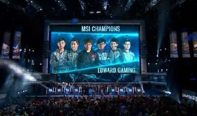 Upcomer更新LOL战队排行榜，RNG依旧榜首，后面9个队乱成一锅粥