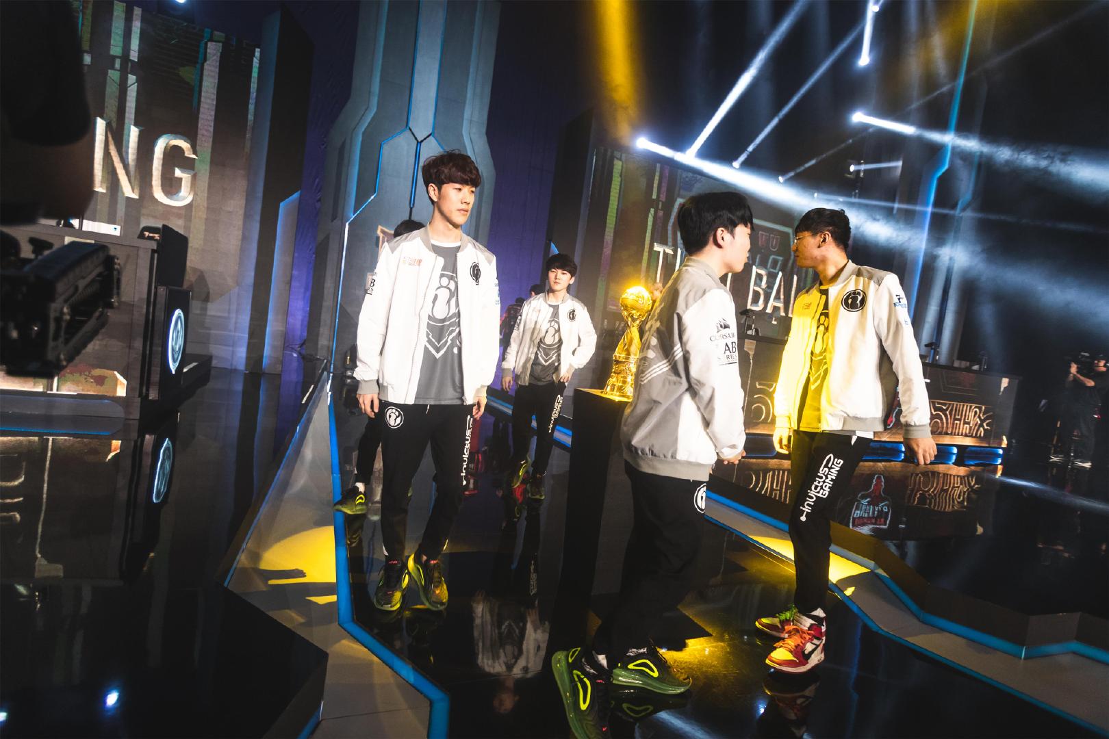 NAVI 在 StarLadder 布达佩斯 Major 2025 第二阶段击败了 Imperial