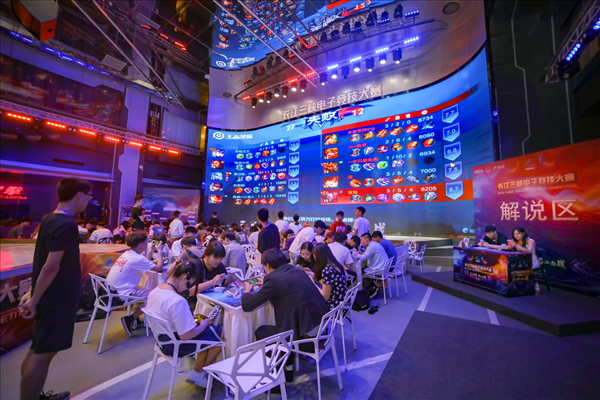 broky在 s1mple 的比赛中说道：“这些家伙真糟糕”