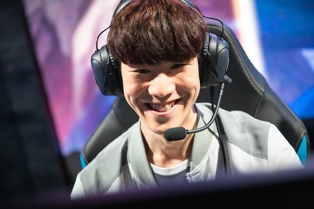 T1在LCK杯鏖战三局击败GEN，终结对GEN的联赛10连败